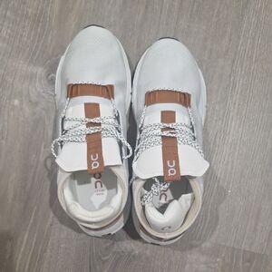 On Running Men Size 10 CLOUDNOVA with CLOUDTECH